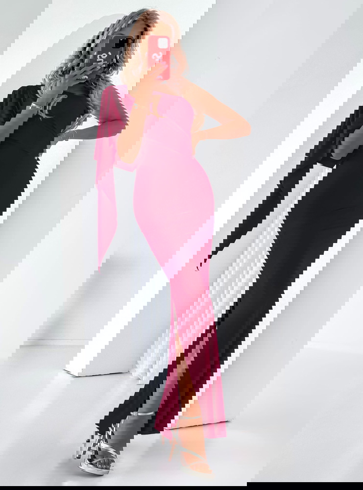 Bordowa sukienka na jedno ramię z...