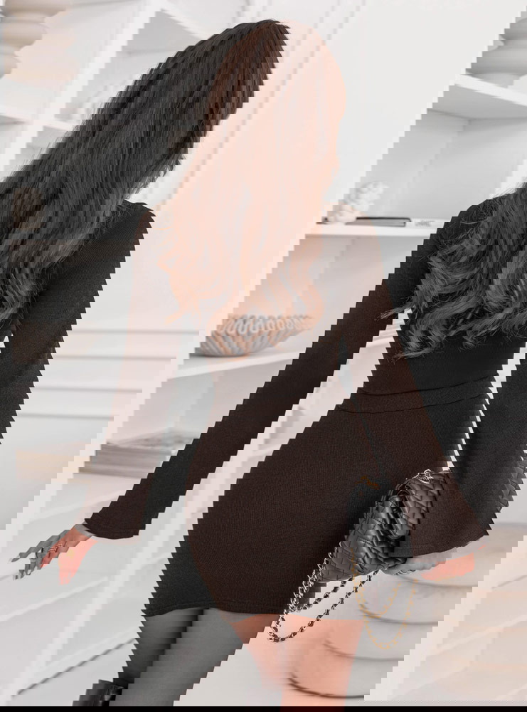 Czekoladowy prążkowany komplet bluzka...