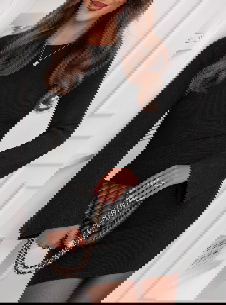 Czarny prążkowany komplet bluzka i...