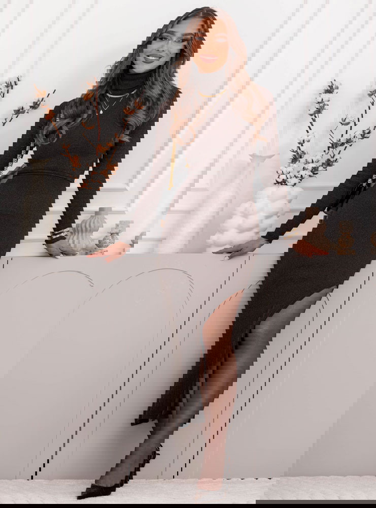 Czekoladowy prążkowany komplet bluzka...