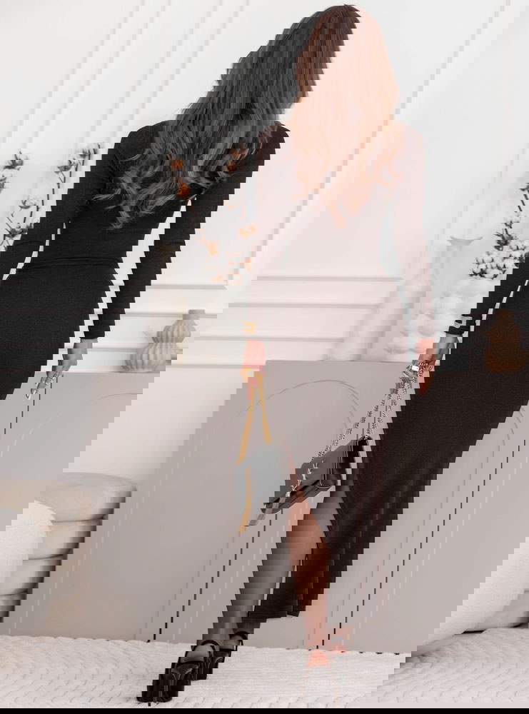 Czekoladowy prążkowany komplet bluzka...