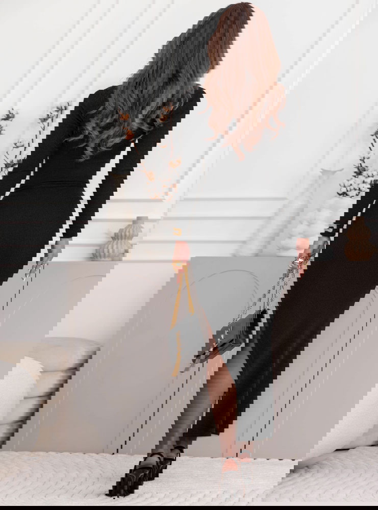 Czarny prążkowany komplet bluzka i...