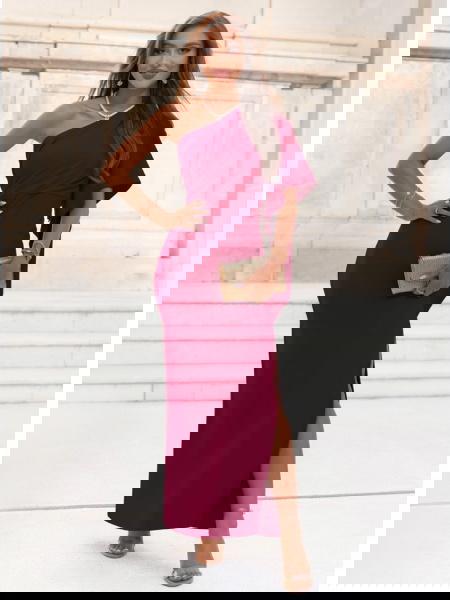 Bordowa sukienka na jedno... 2