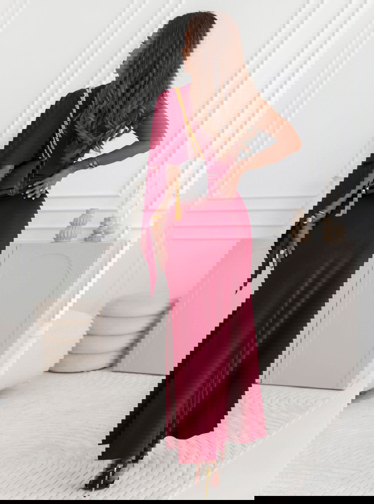 Bordowa sukienka na jedno ramię z...