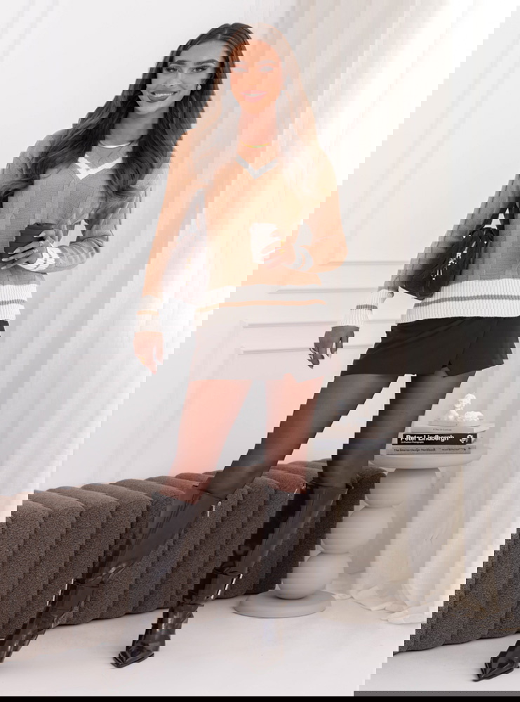 Sweter z dekoltem w serek Laticia -...