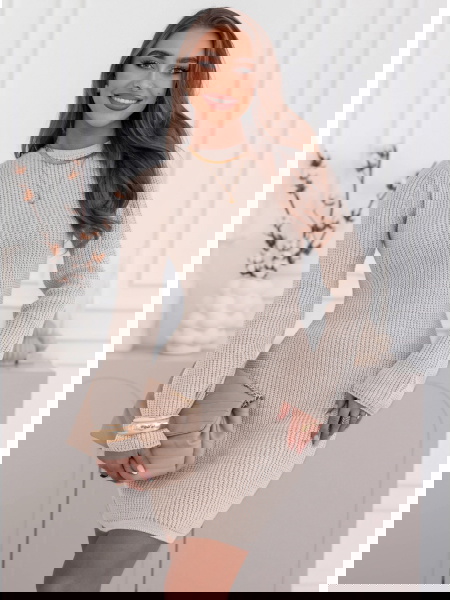 Beżowa sukienka swetrowa z...