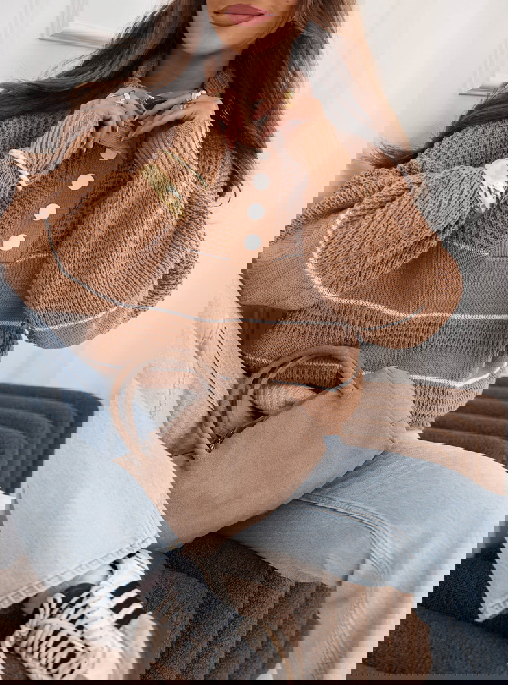 Sweter oversize z guzikami Micheal - mocha mousse