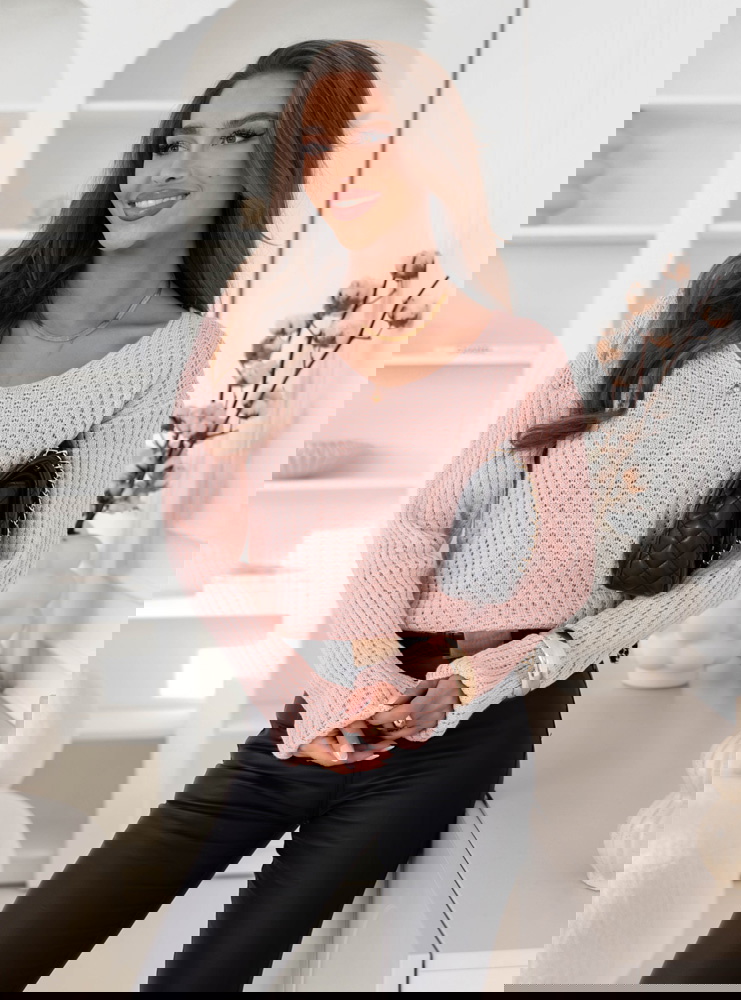 Pudrowy ażurowy sweter Chrysann