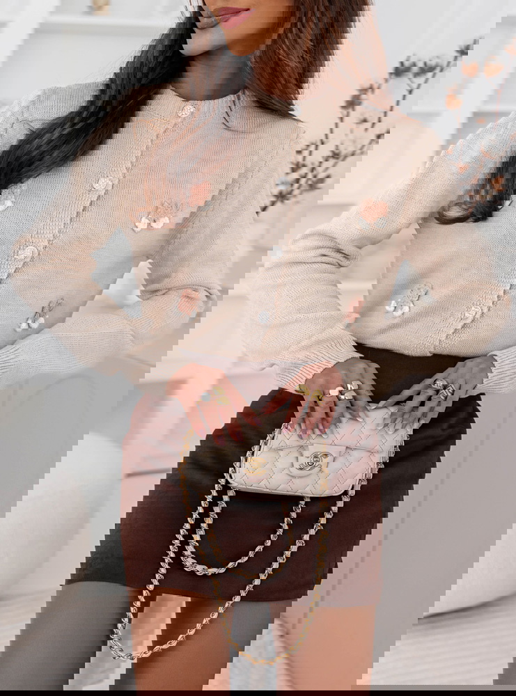 Beżowy sweter zapinany na guziki Lafarne