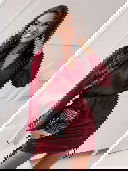 Bordowa satynowa sukienka...