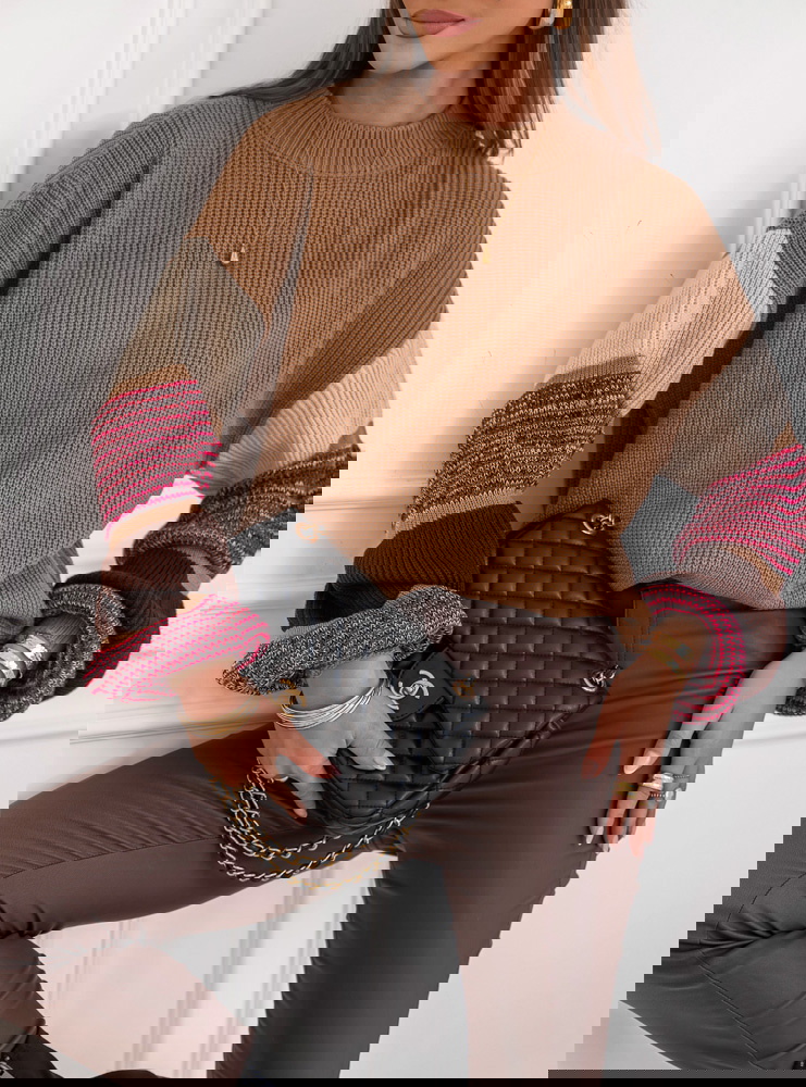 Sweter z ozdobnymi rękawami Oliviyah...