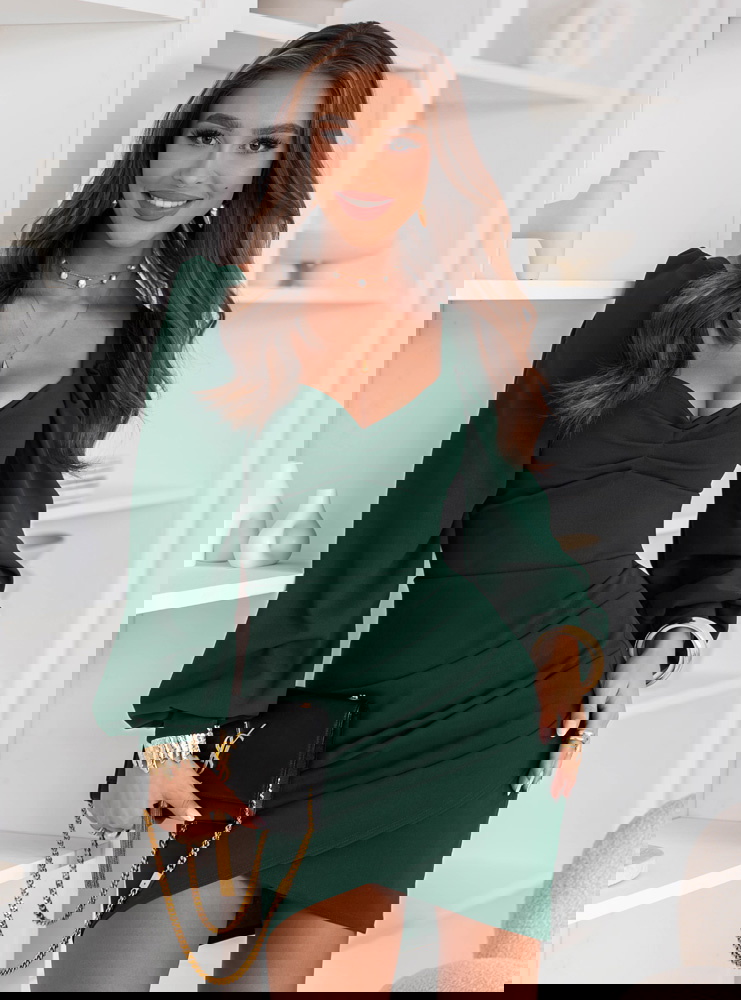 Sukienka z dekoltem w serce i...