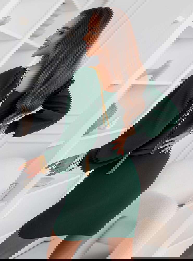 Sukienka z dekoltem w serce i...