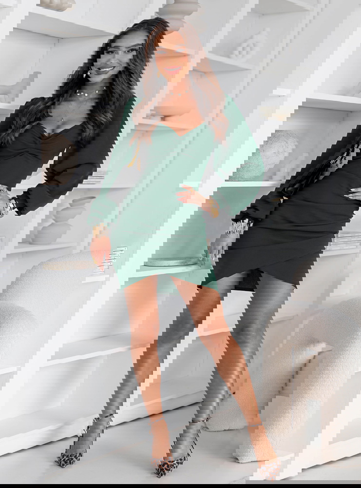 Sukienka z dekoltem w serce i...