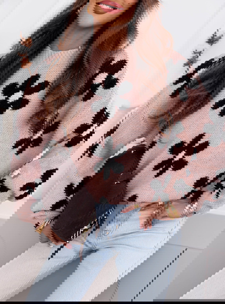 Pudrowy sweter w kwiaty Dalya