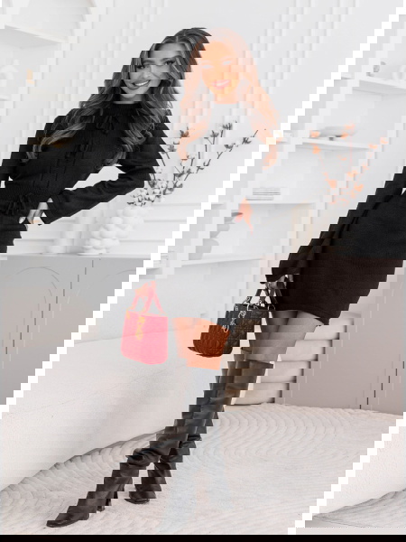 Czarna swetrowa sukienka... 2