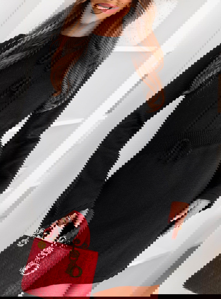 Czarna swetrowa sukienka mini Maitildaa