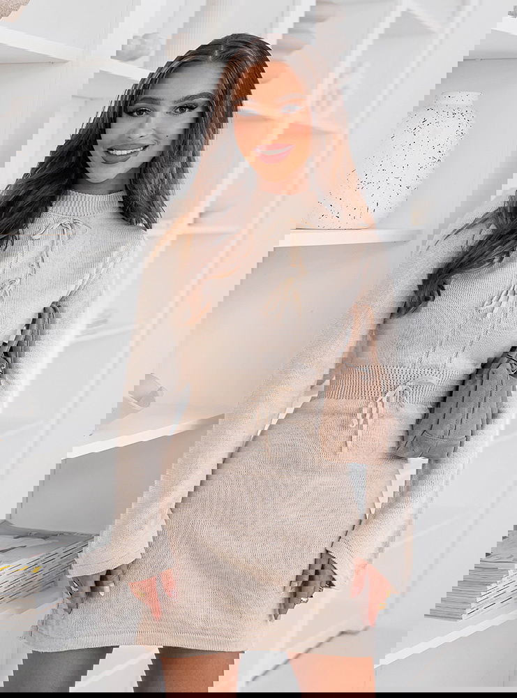 Beżowa swetrowa sukienka mini Maitildaa