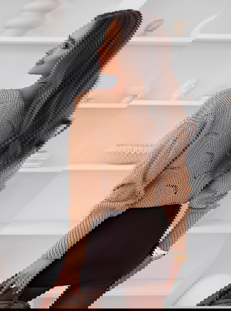 Sweter z ozdobną koronką Lashunta -...