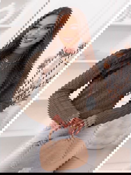 Czekoladowy sweter z... 2