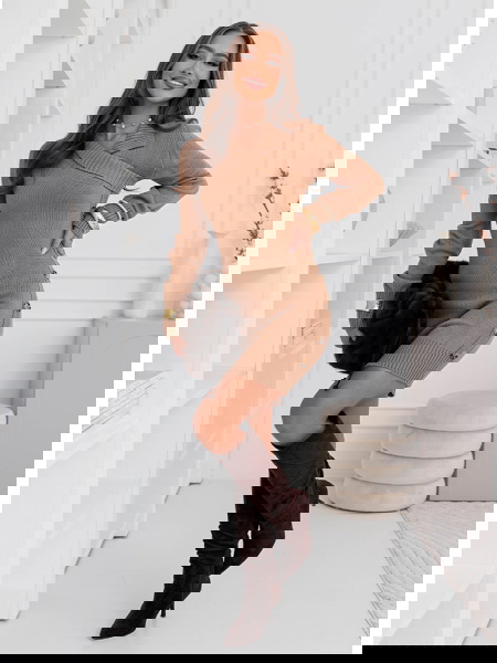 Swetrowa sukienka z... 2