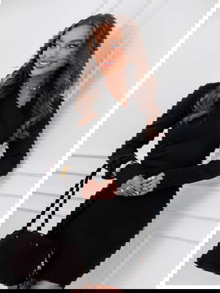 Czarna swetrowa sukienka z... 2