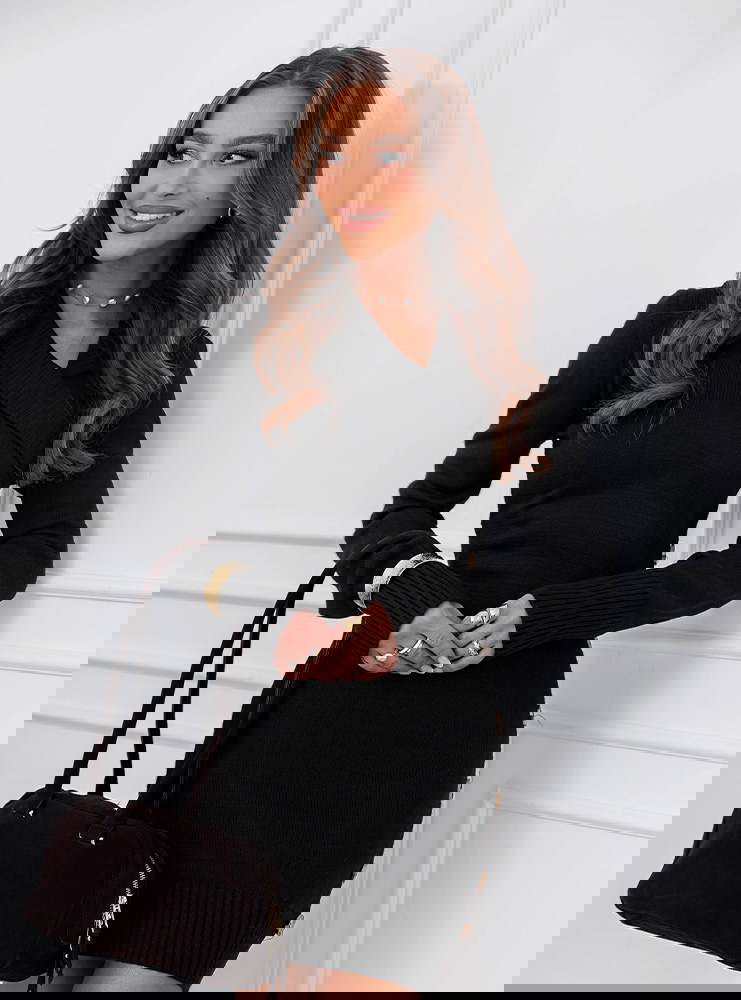 Czarna swetrowa sukienka z ozdobnymi...