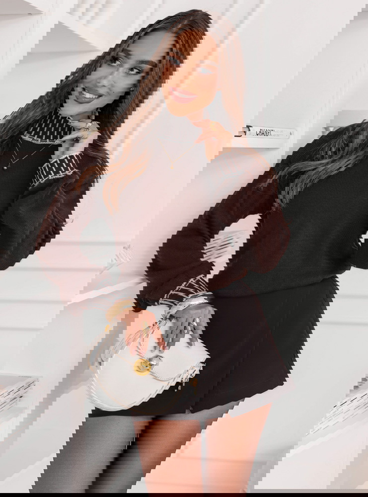 Czekoladowy sweter z golfem Lorella