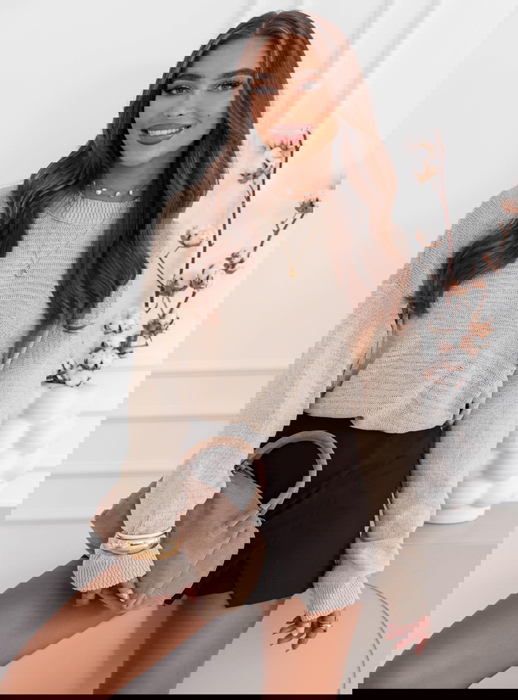 Beżowy sweter oversize Jodenee