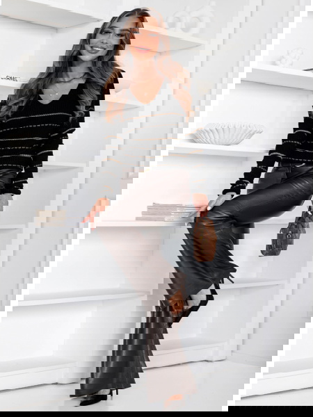 Czarny sweter w paski Rilliaa 2