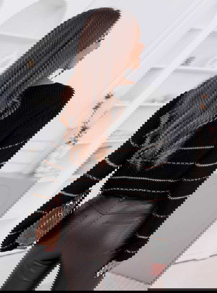 Czarny sweter w paski Rilliaa