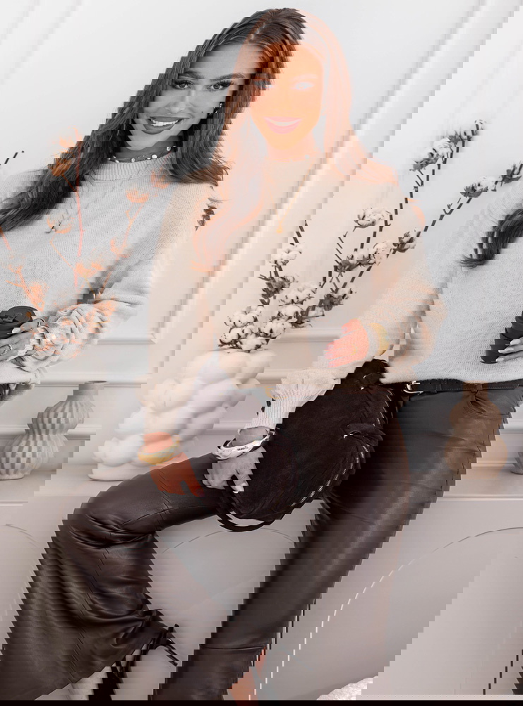 Beżowy sweter oversize Mereaina