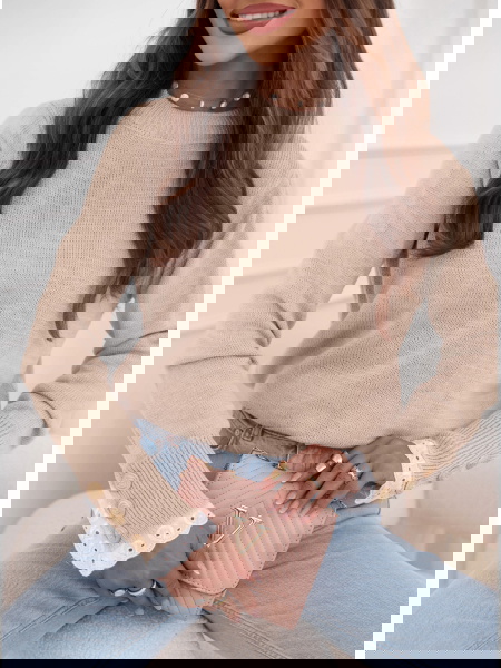 Beżowy sweter z koronką na...