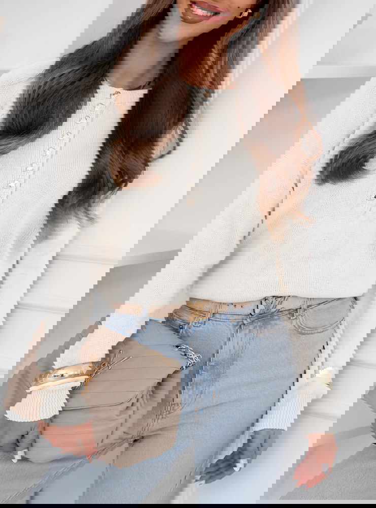 Sweter z guzikami Taurinaa - ecru