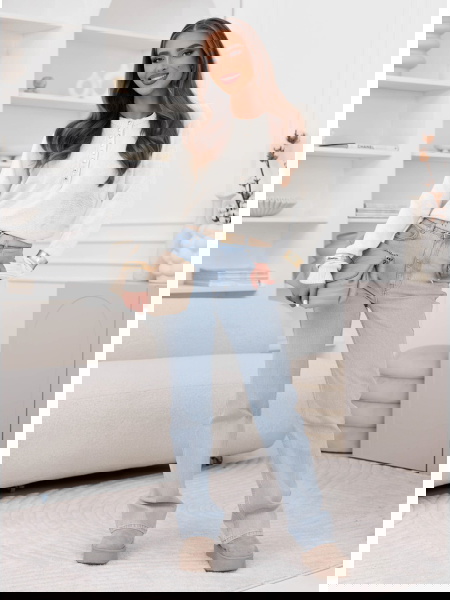 Sweter z guzikami Taurinaa...