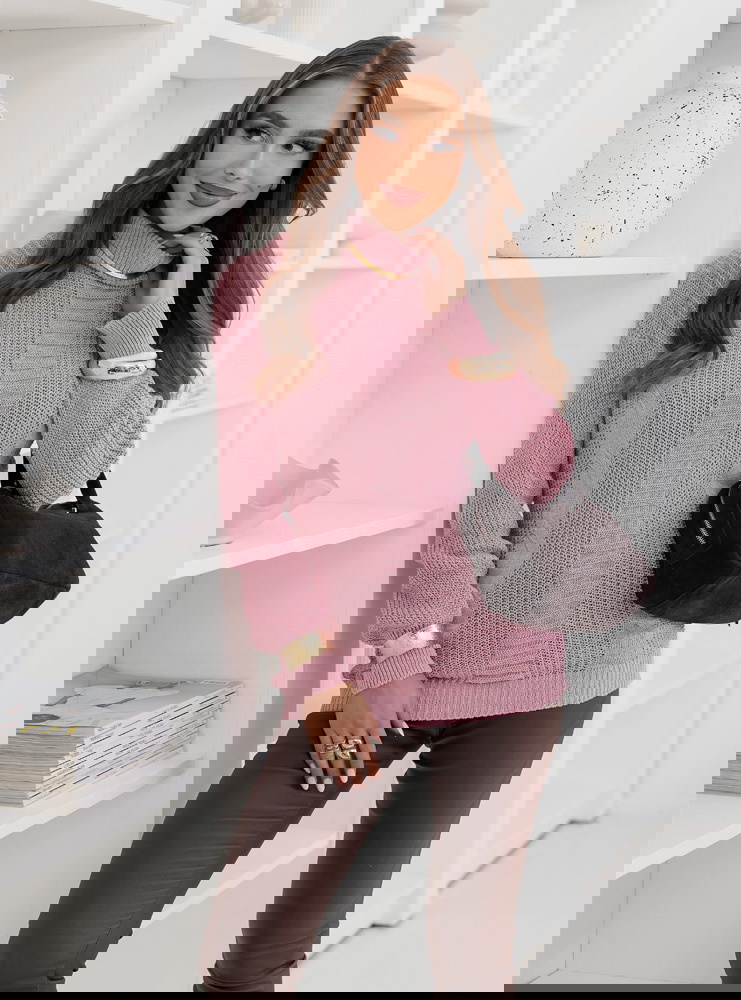 Pudrowy sweter z golfem Debroah