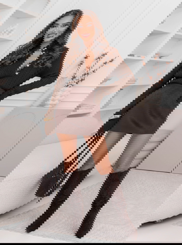 Czekoladowy sweter z guzikami Emestina