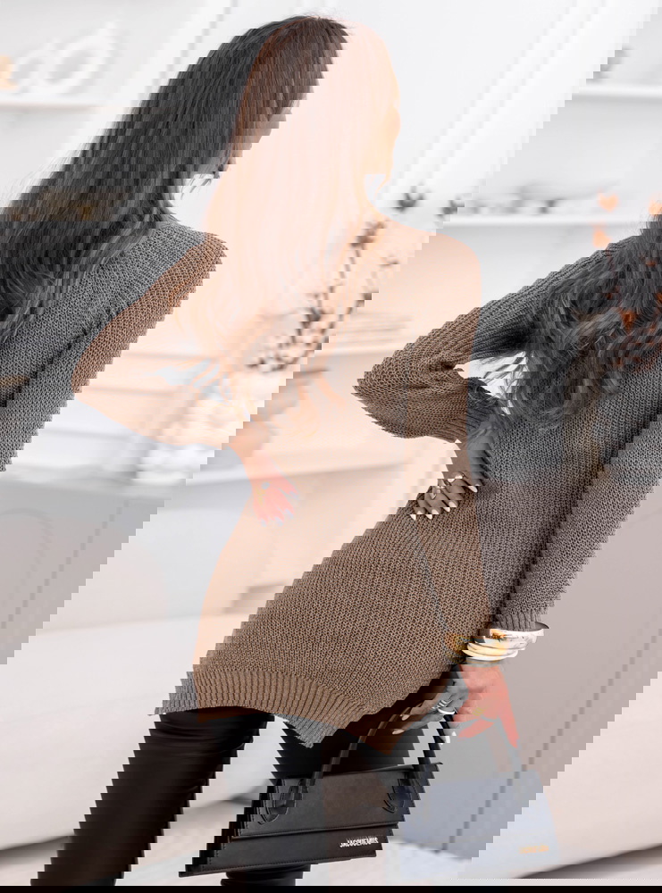 Czekoladowy sweter z rozcięciami Kolleen