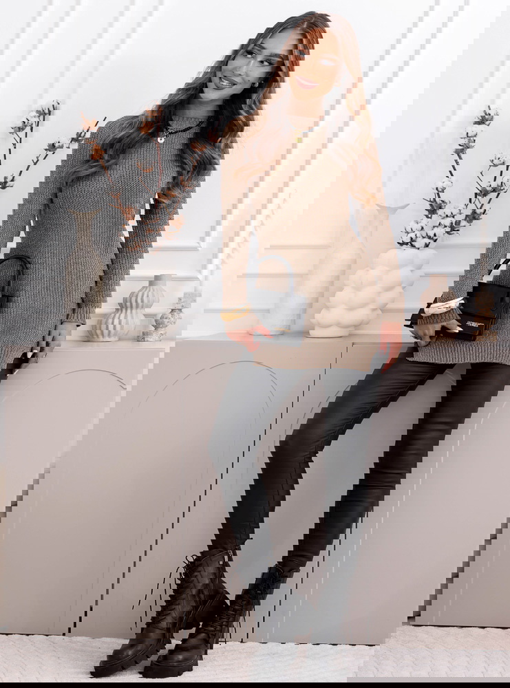 Czekoladowy sweter z rozcięciami Kolleen