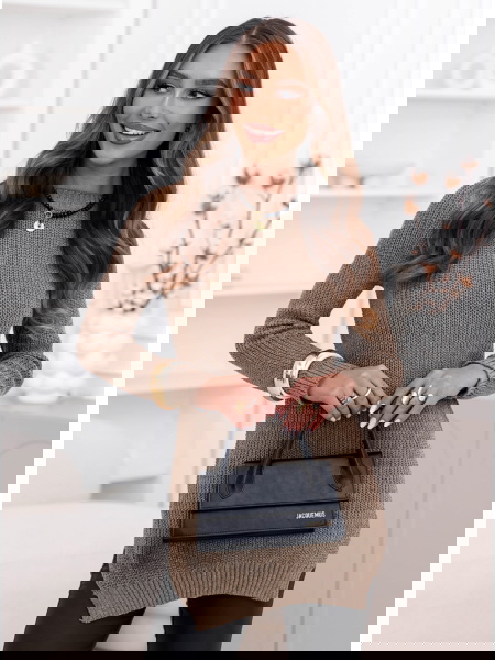 Czekoladowy sweter z...