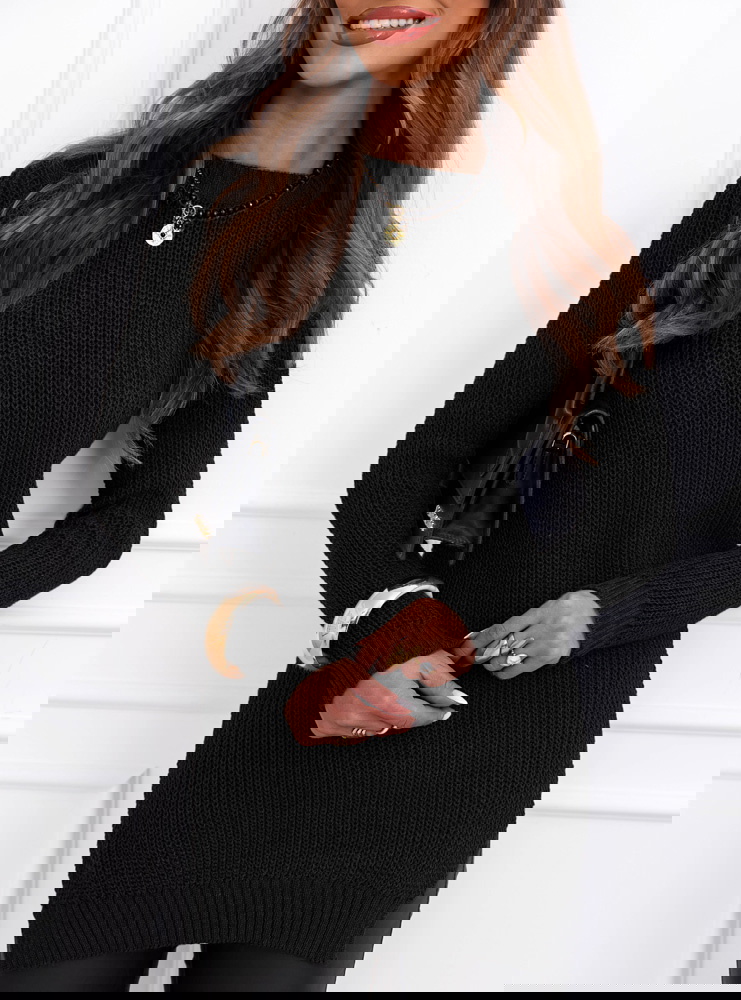 Czarny sweter z rozcięciami Kolleen