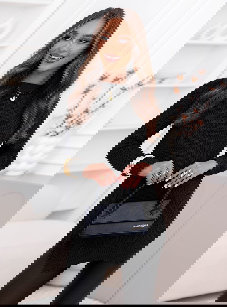 Czarny sweter z rozcięciami Kolleen