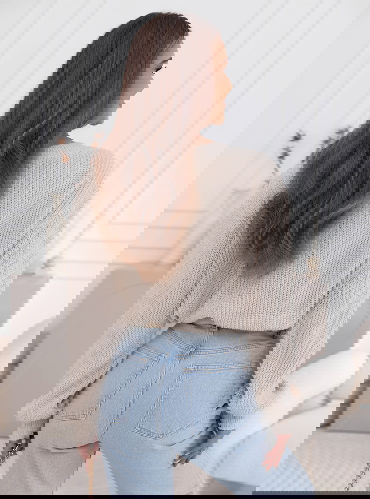 Beżowy sweter oversize Raeleen