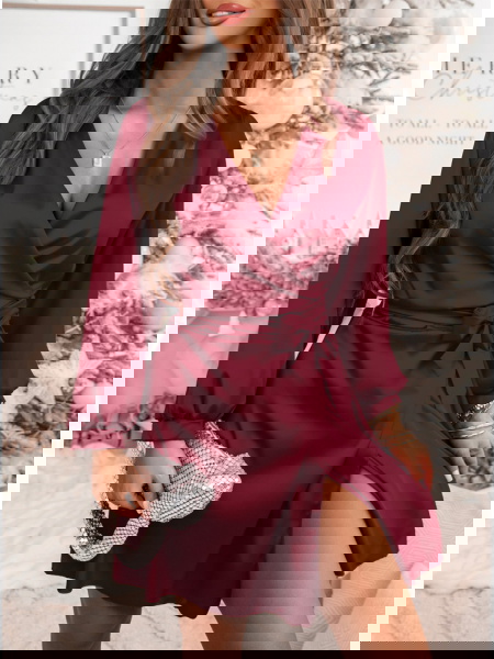 Bordowa satynowa sukienka...