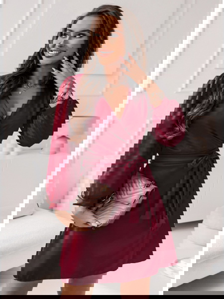 Bordowa satynowa sukienka...