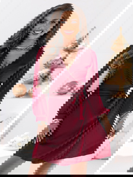 Bordowa satynowa sukienka...