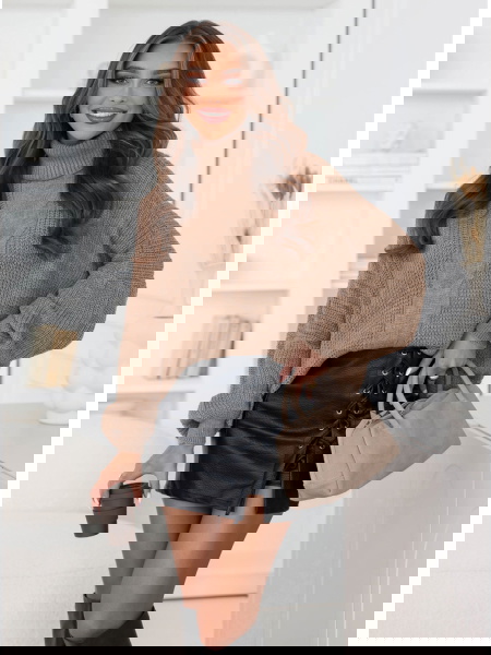 Sweter oversize z golfem... 2