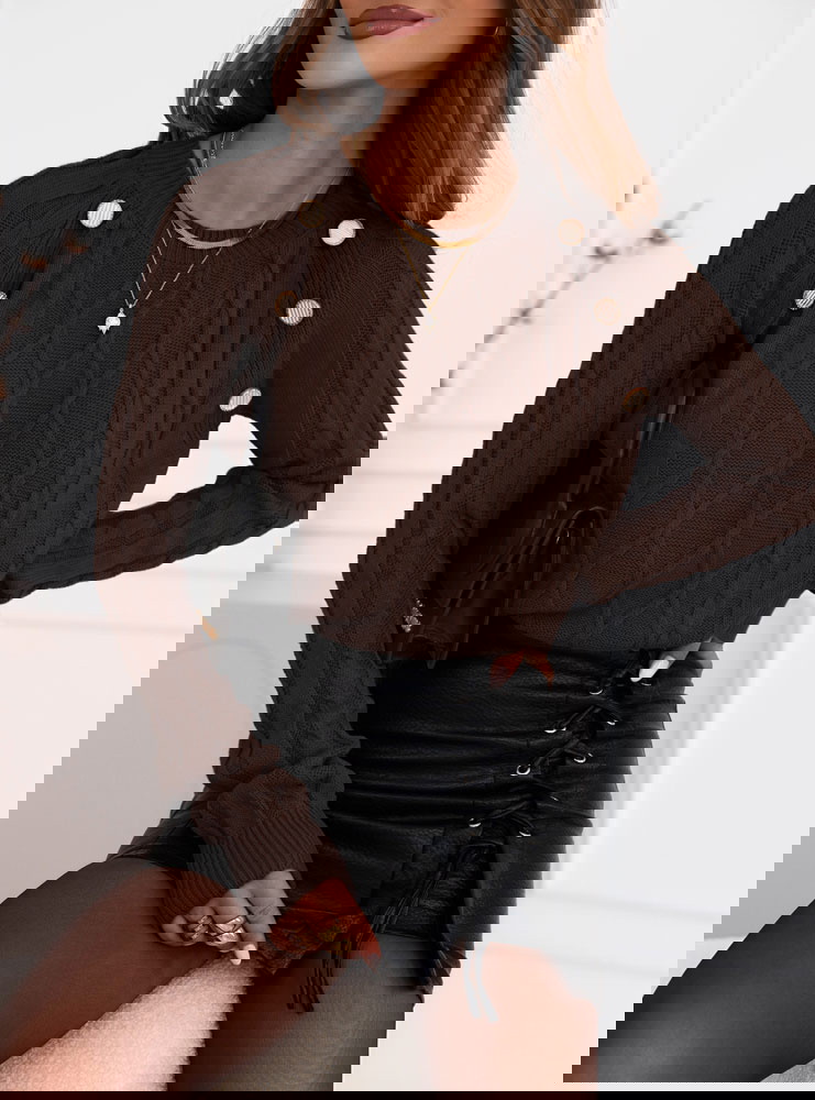 Czekoladowy sweter z ozdobnymi...