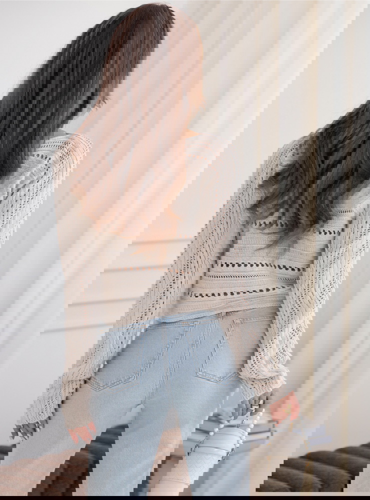 Beżowy sweter ażurowy Calandre