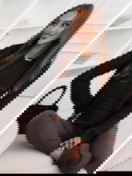 Czarny sweter ażurowy Calandre 2